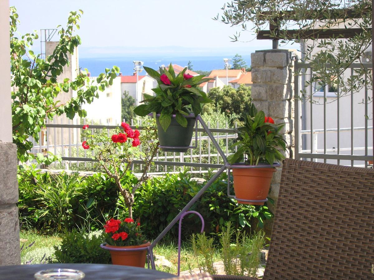 Apartments Oribella Krk Town Bagian luar foto