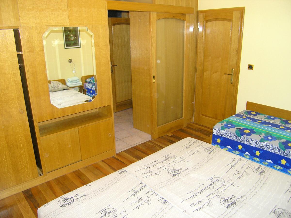 Apartments Oribella Krk Town Bagian luar foto