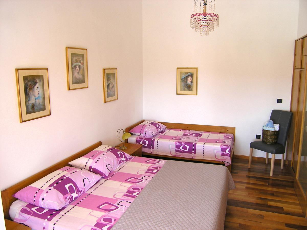 Apartments Oribella Krk Town Bagian luar foto